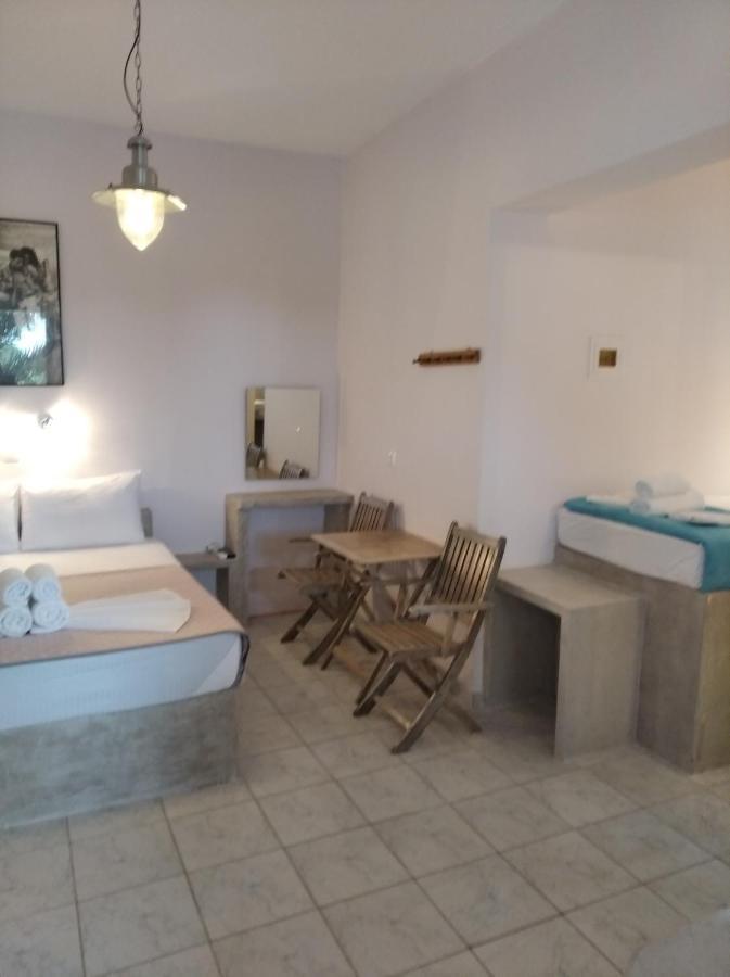 amorgaia3 Katapola Bagian luar foto