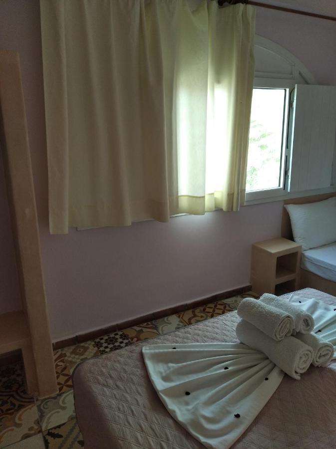 amorgaia3 Katapola Bagian luar foto