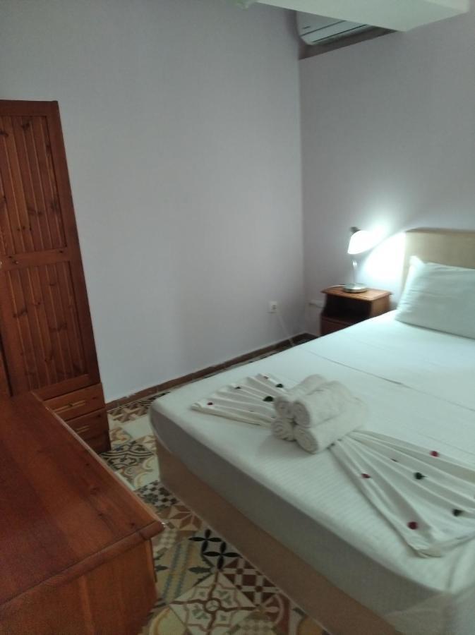 amorgaia3 Katapola Bagian luar foto