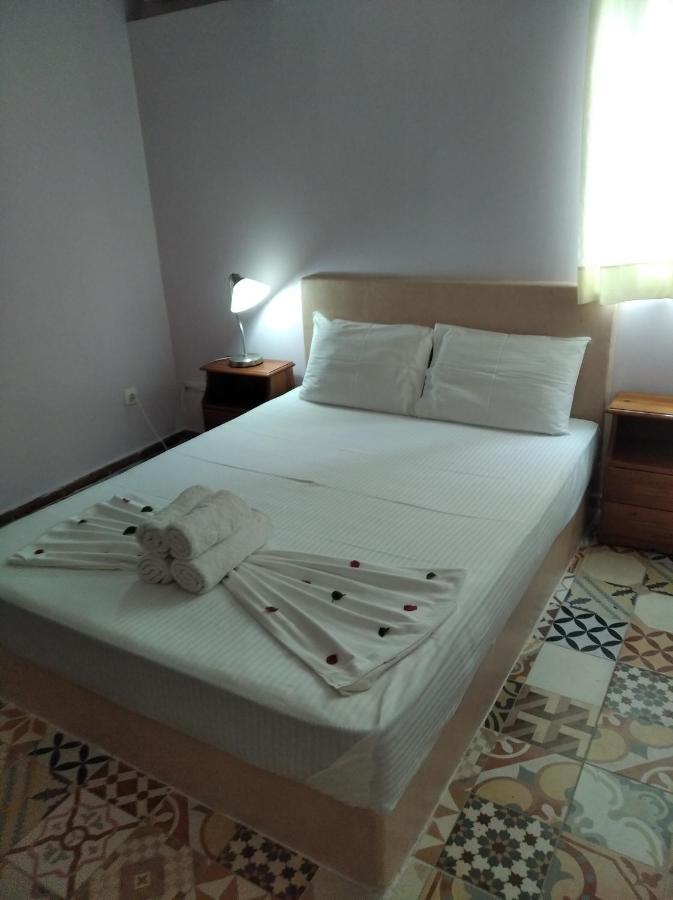 amorgaia3 Katapola Bagian luar foto