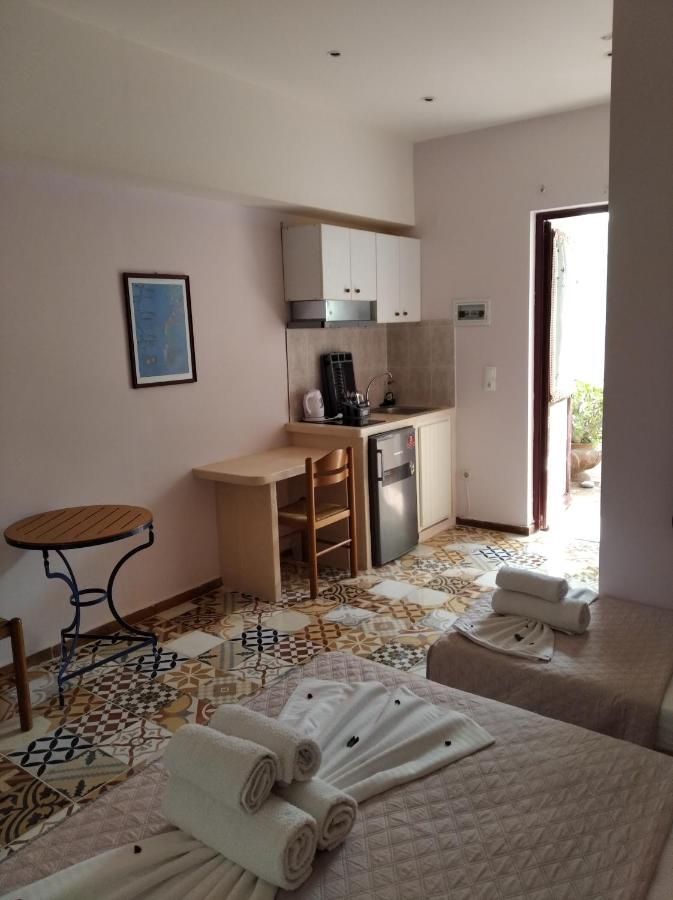 amorgaia3 Katapola Bagian luar foto
